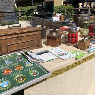 Stand autour de l'herboristerie